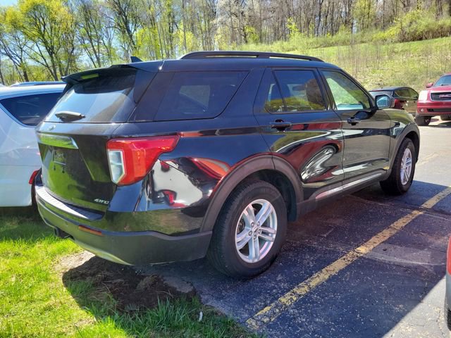 Used 2021 Ford Explorer XLT w/ Equipment Group 202A AWD/4WD image 3
