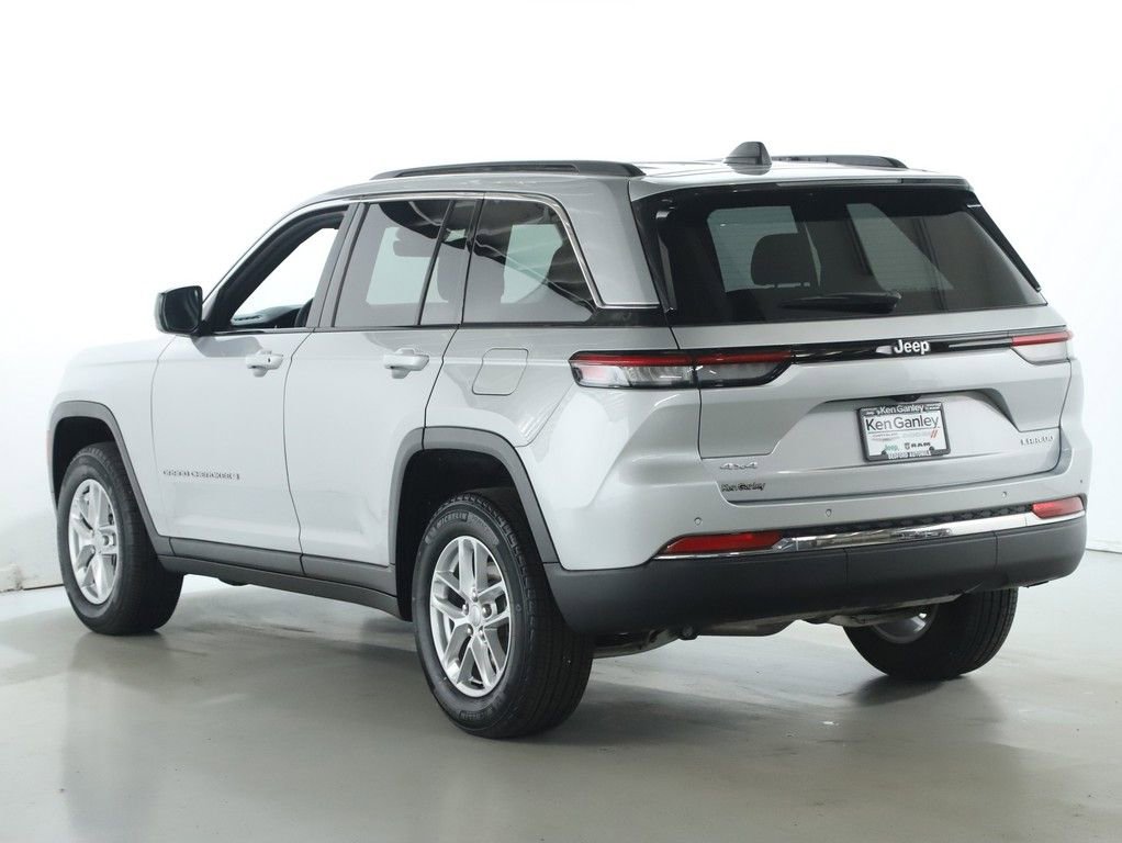 Used 2025 Jeep Grand Cherokee Laredo X image 40