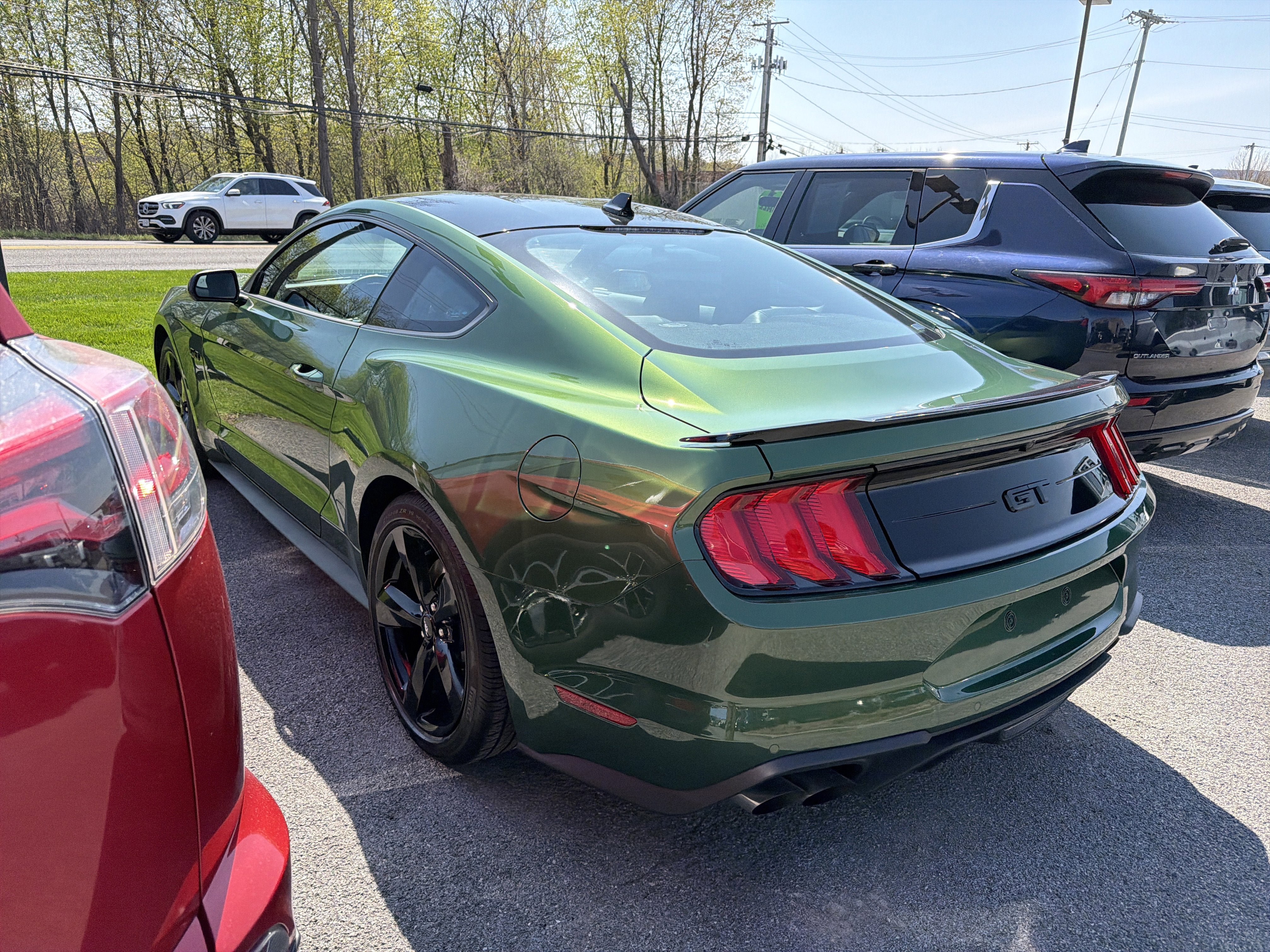 Used 2022 Ford Mustang GT Premium w/ Black Accent Package RWD image 5
