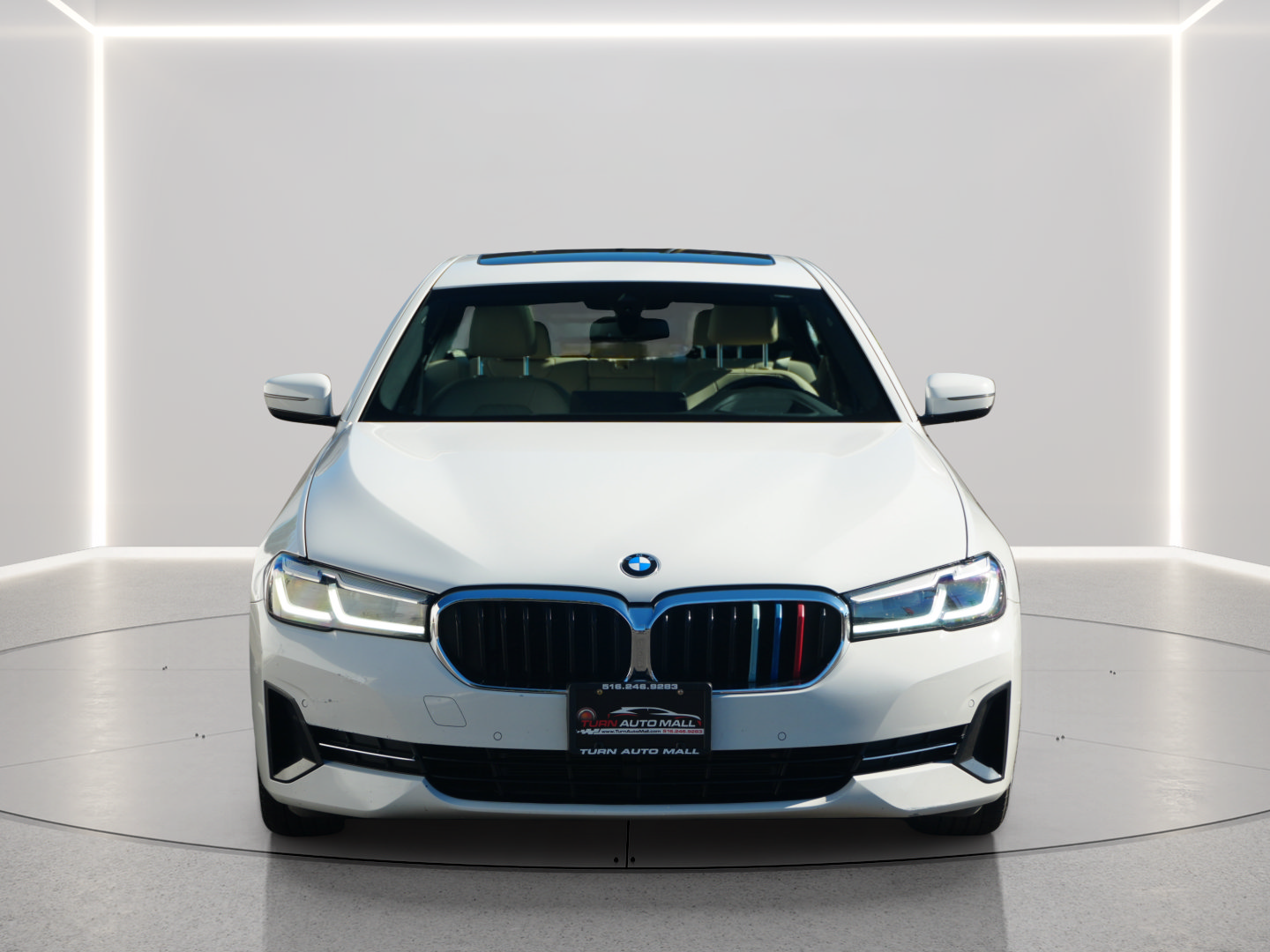 Used 2023 BMW 530i xDrive w/ Premium Package AWD/4WD image 8