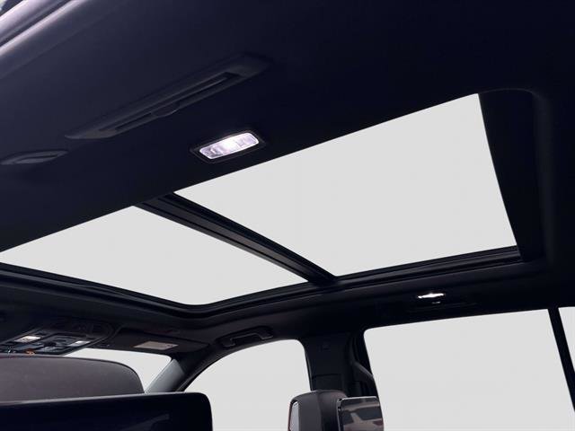 Used 2023 GMC Yukon Denali Ultimate image 9