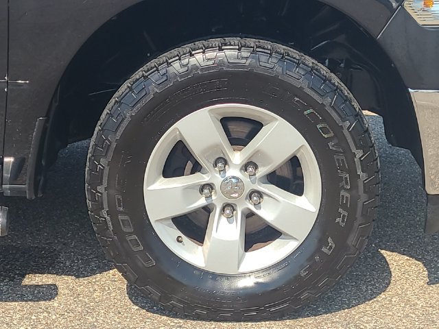 Used 2018 RAM 1500 ST w/ SXT Appearance Group AWD/4WD image 9