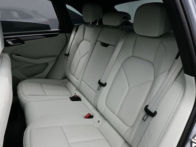 New 2026 Porsche Macan Turbo image 14