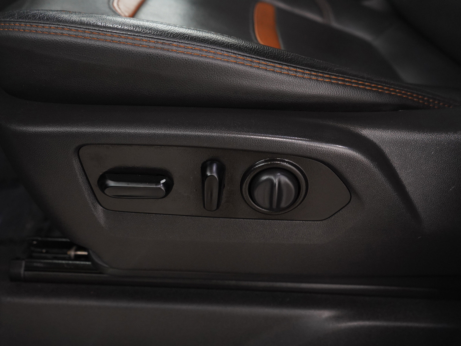 Used 2020 GMC Sierra 1500 AT4 w/ AT4 Premium Package image 23