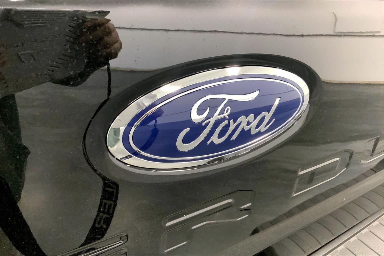 New 2026 Ford F250 XL w/ STX Appearance Package AWD/4WD image 12