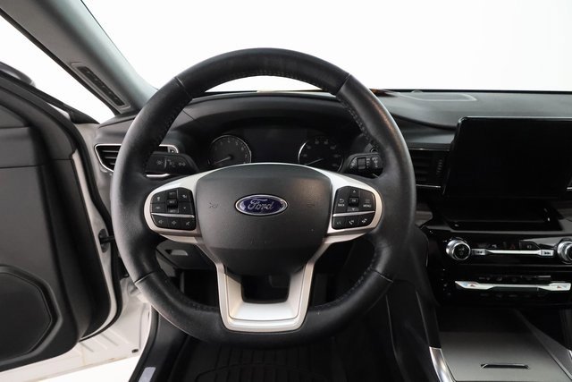 Used 2022 Ford Explorer Limited w/ Equipment Group 301A image 13