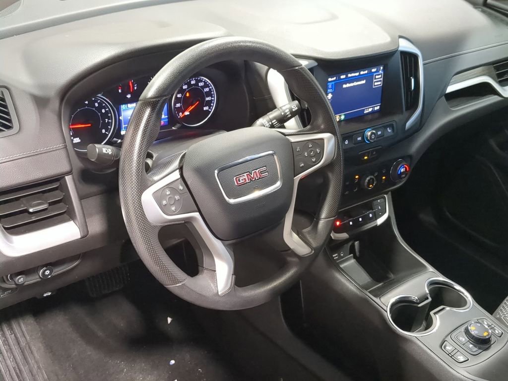 Used 2023 GMC Terrain SLE w/ Driver Convenience Package image 10