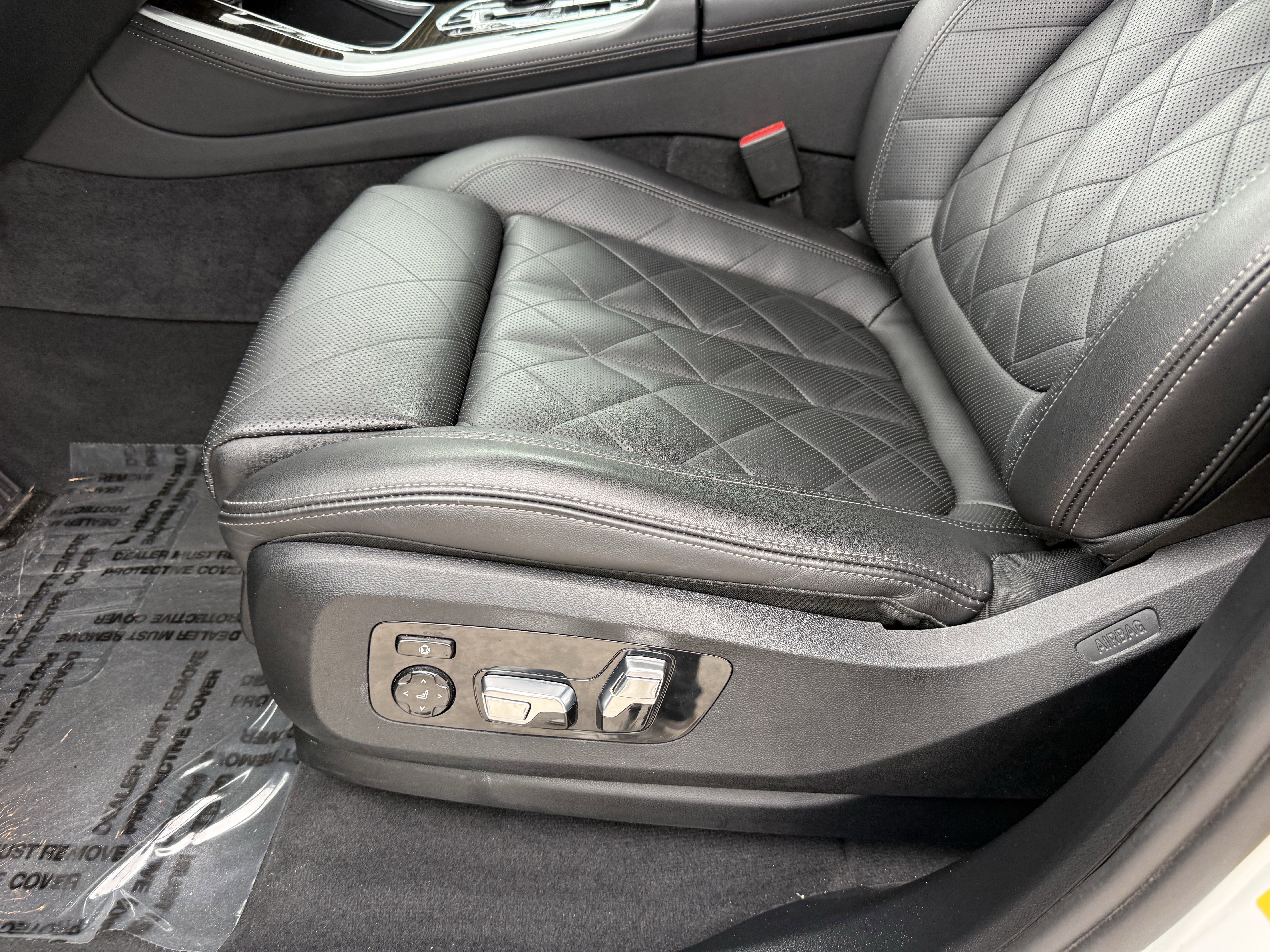 Used 2024 BMW X5 xDrive50e image 28