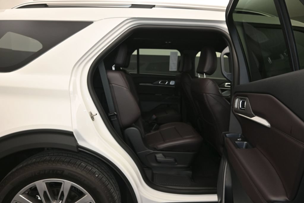 New 2026 Ford Explorer Platinum RWD image 27