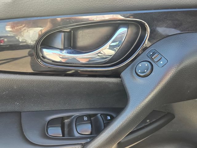 Used 2019 Nissan Rogue Sport SV FWD image 15