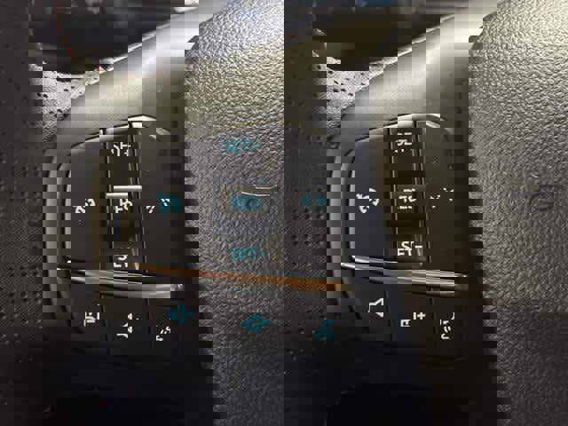 New 2025 Ford Escape ST-Line w/ Cold Weather Package image 19