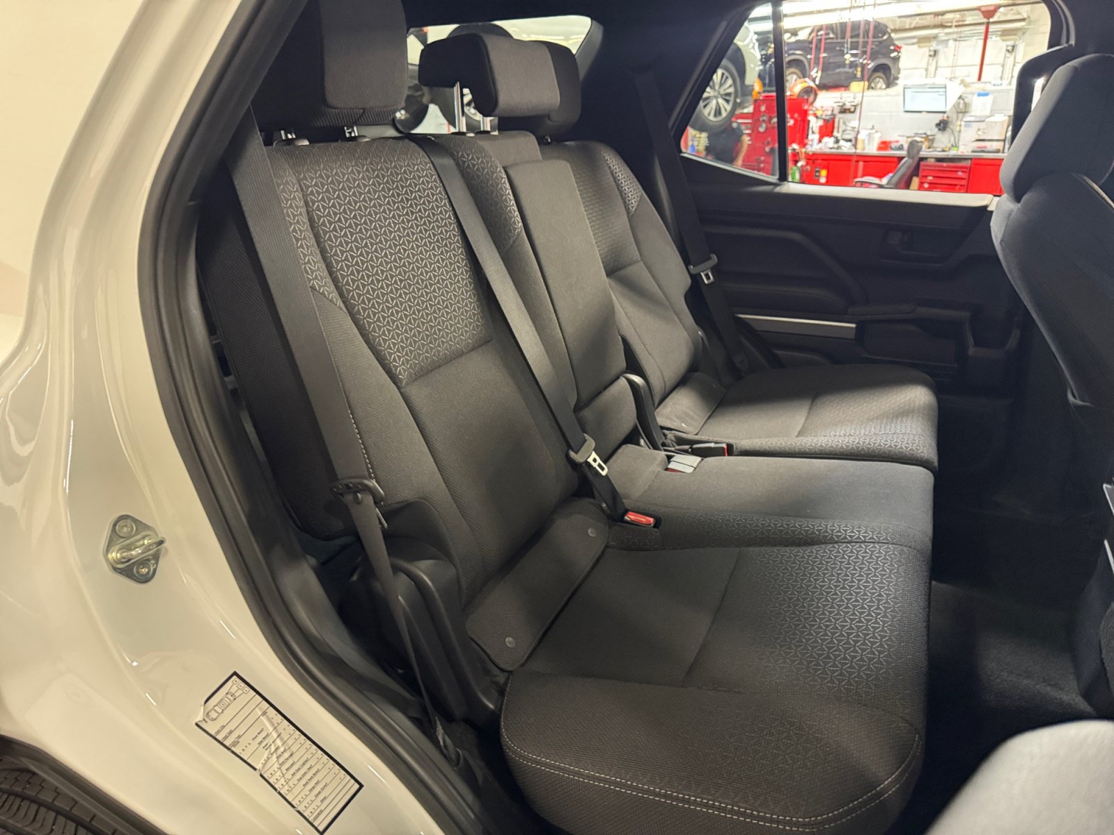 Certified 2025 Toyota 4Runner SR5 AWD/4WD image 18