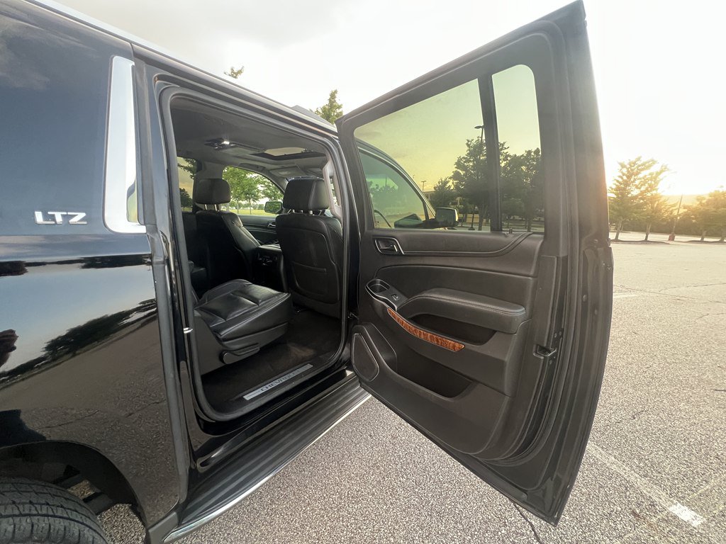 Used 2015 Chevrolet Suburban LTZ AWD/4WD image 12