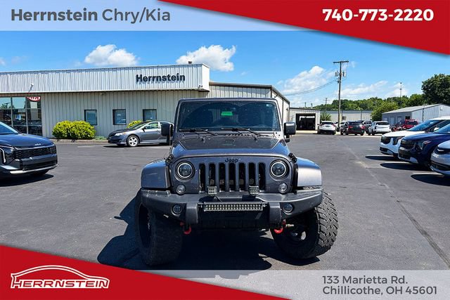 Used 2016 Jeep Wrangler Unlimited Sahara AWD/4WD image 2
