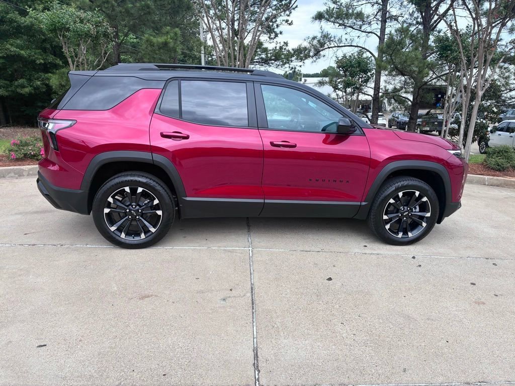 New 2026 Chevrolet Equinox RS w/ LPO, Floor Liner Package FWD image 7