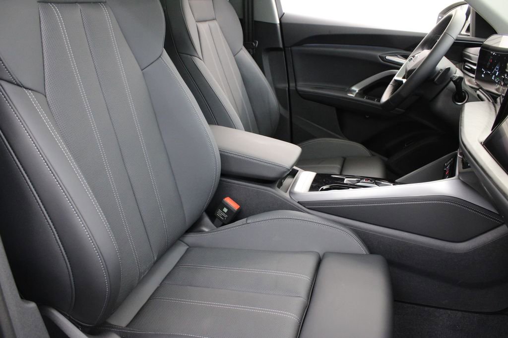 New 2025 Audi Q5 Prestige AWD/4WD image 24