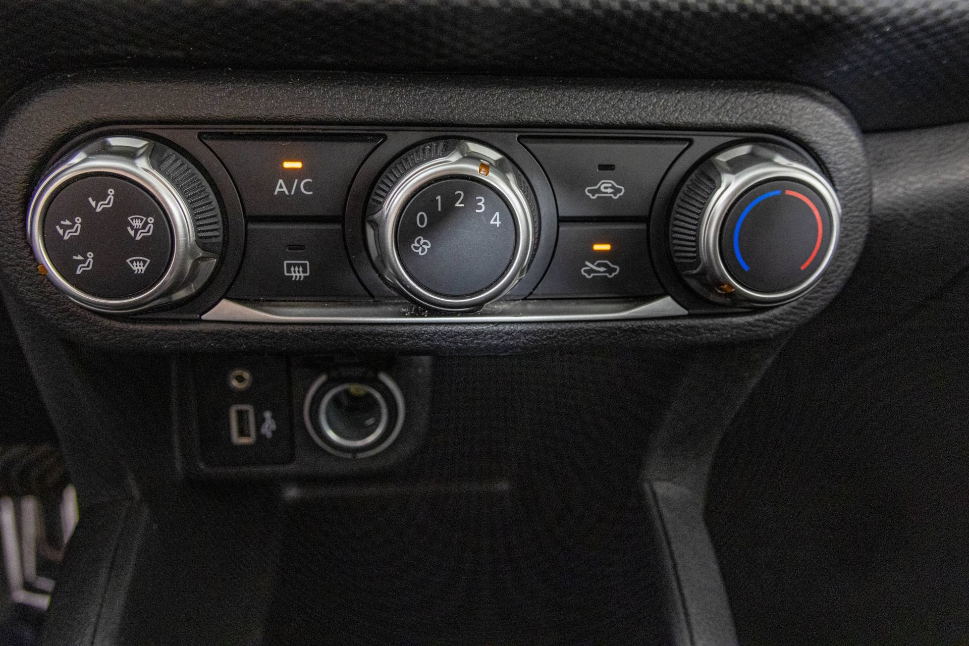 Used 2022 Nissan Kicks S FWD image 25