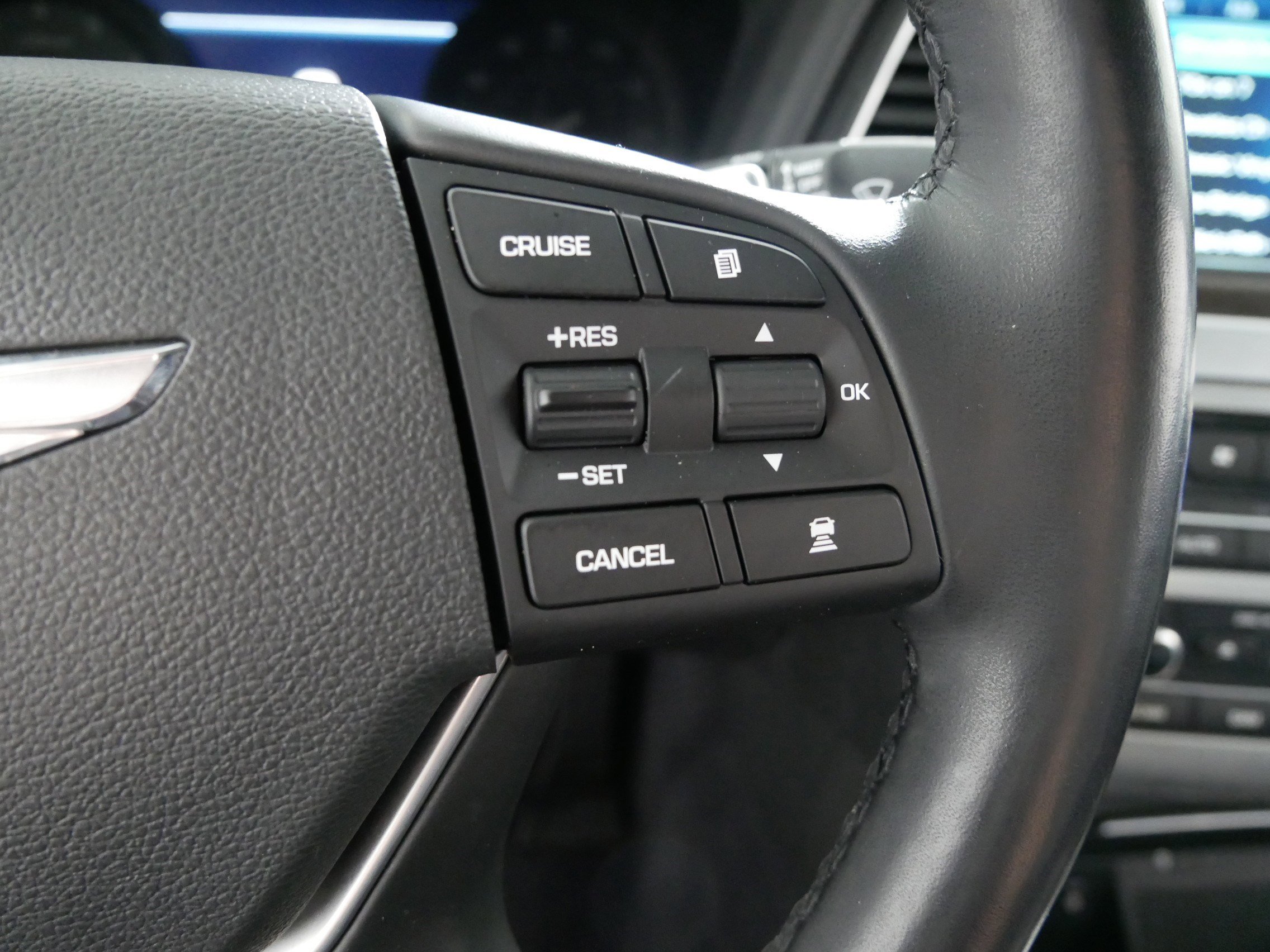 Used 2018 Genesis G80 3.8 w/ Option Group 03 image 28