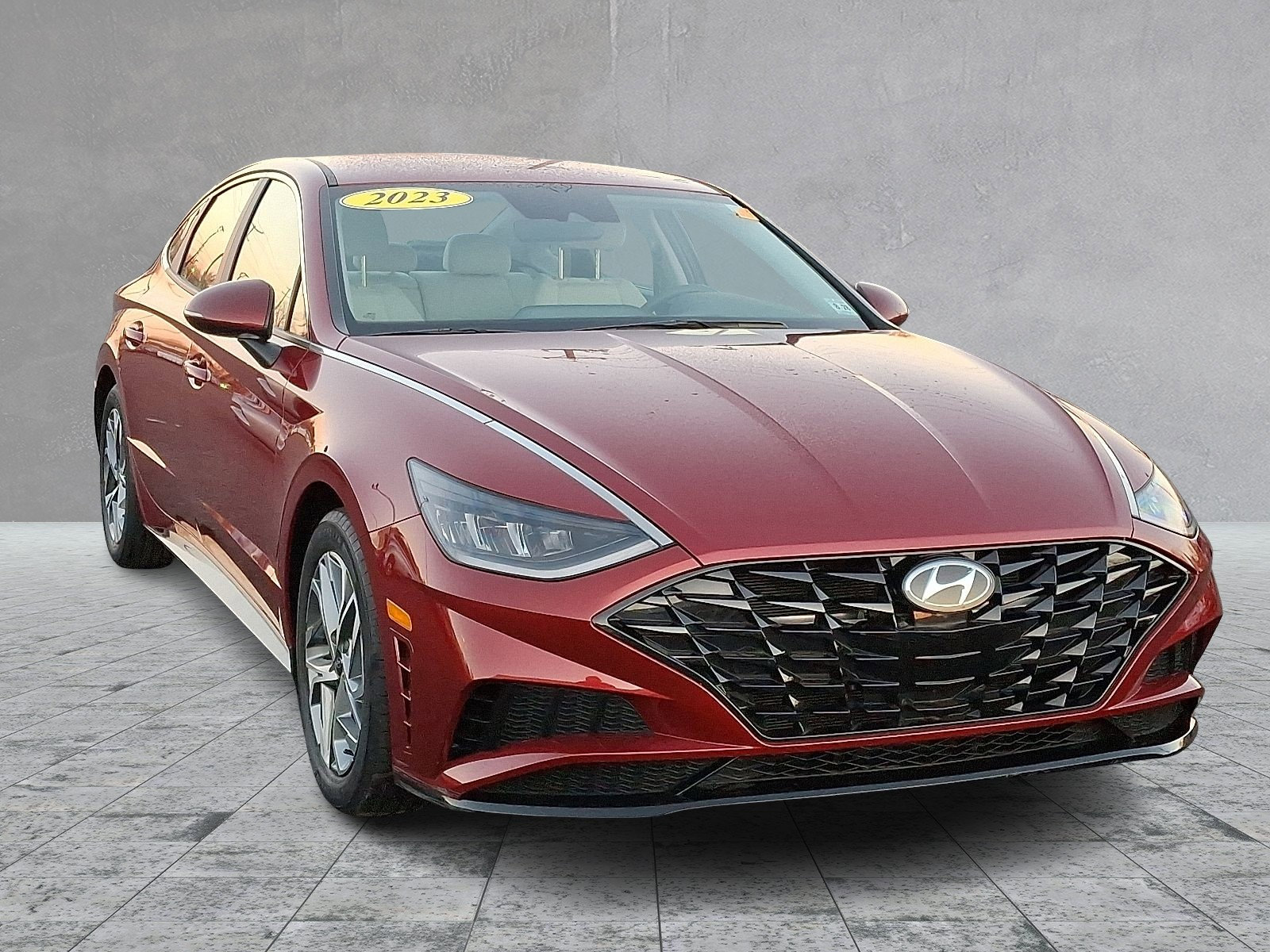 Certified 2023 Hyundai Sonata SEL w/ Winter Weather Package image 2