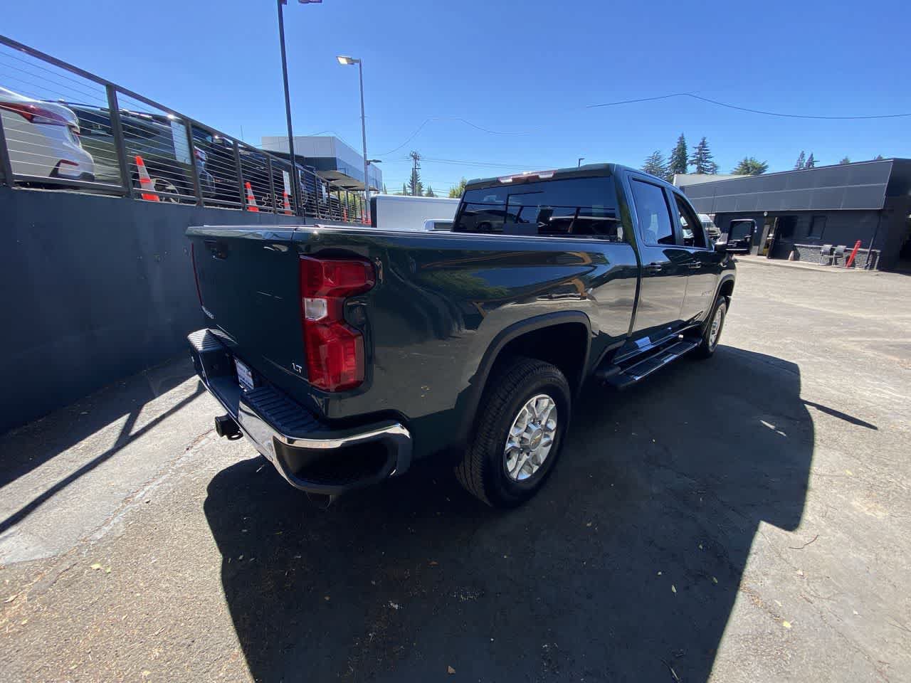 Used 2025 Chevrolet Silverado 2500 LT w/ Safety Package AWD/4WD image 6