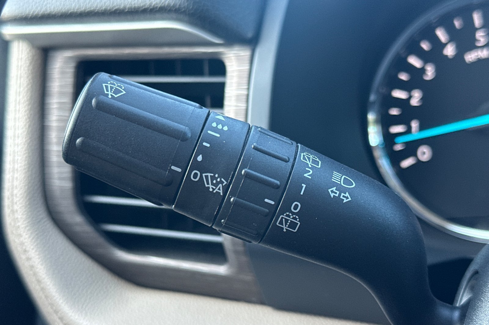 Used 2024 Ford Expedition Max Limited RWD image 35