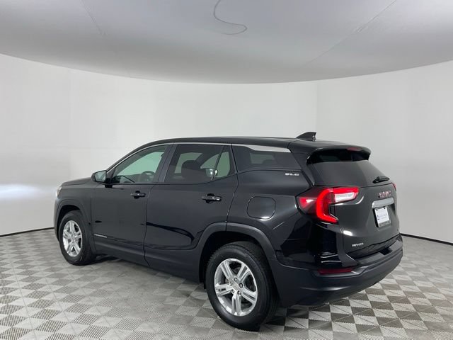 Used 2024 GMC Terrain SLE AWD/4WD image 7