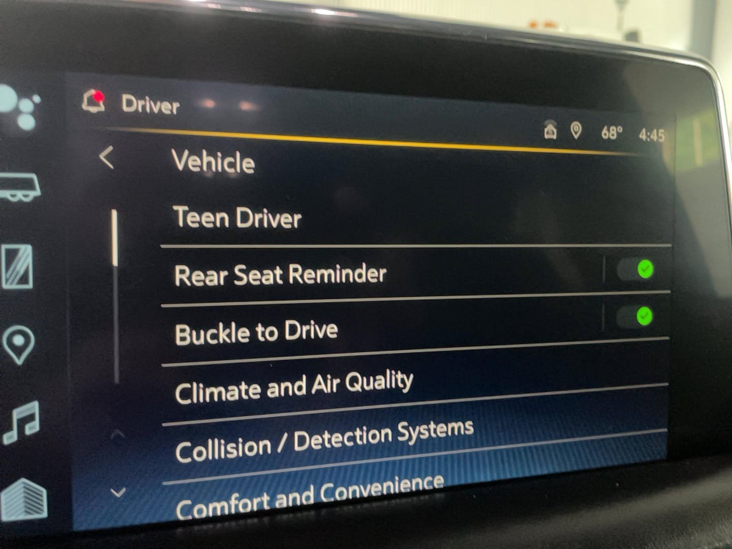 Used 2024 Chevrolet Suburban LT AWD/4WD image 11