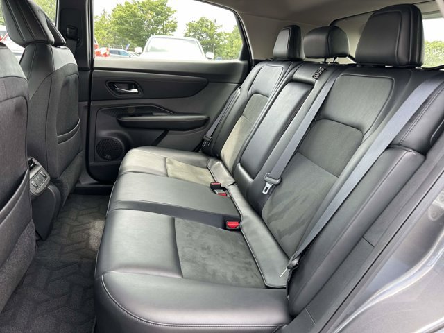 Used 2023 Nissan Ariya FWD image 15