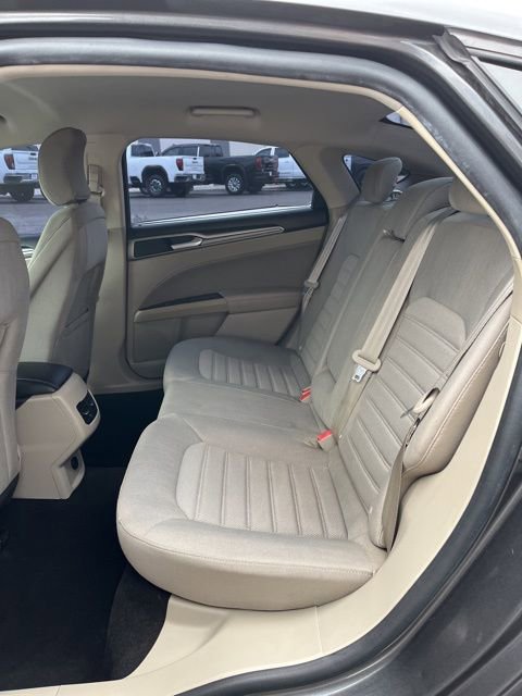 Used 2019 Ford Fusion SE image 33