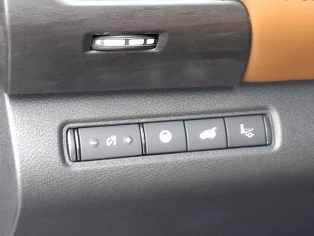 New 2026 Nissan Pathfinder Platinum image 19