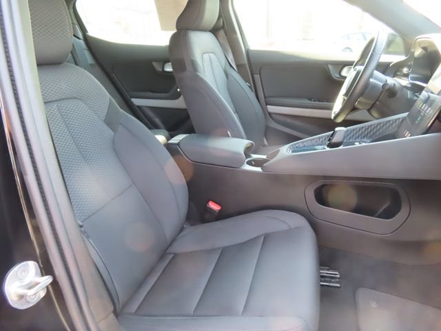 Used 2023 Polestar Polestar 2 AWD/4WD image 32