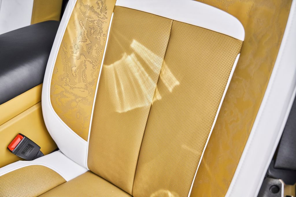 Used 2026 Rolls-Royce Cullinan Black Badge image 58