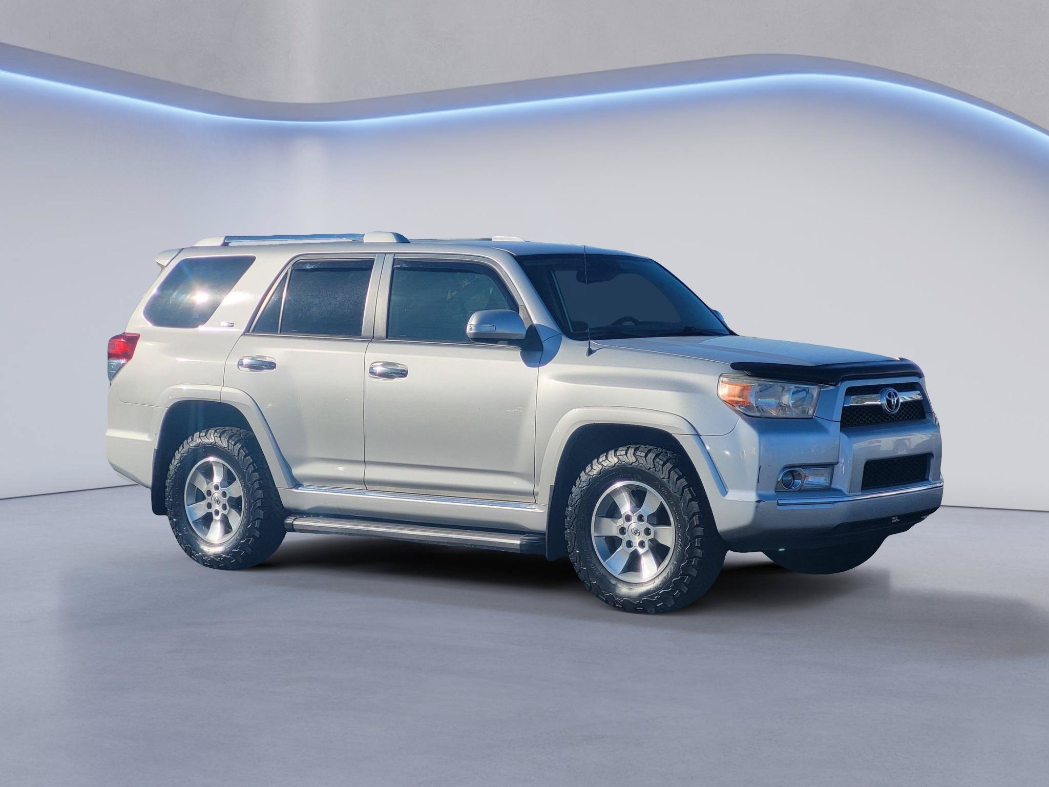 Used 2013 Toyota 4Runner SR5 RWD image 3