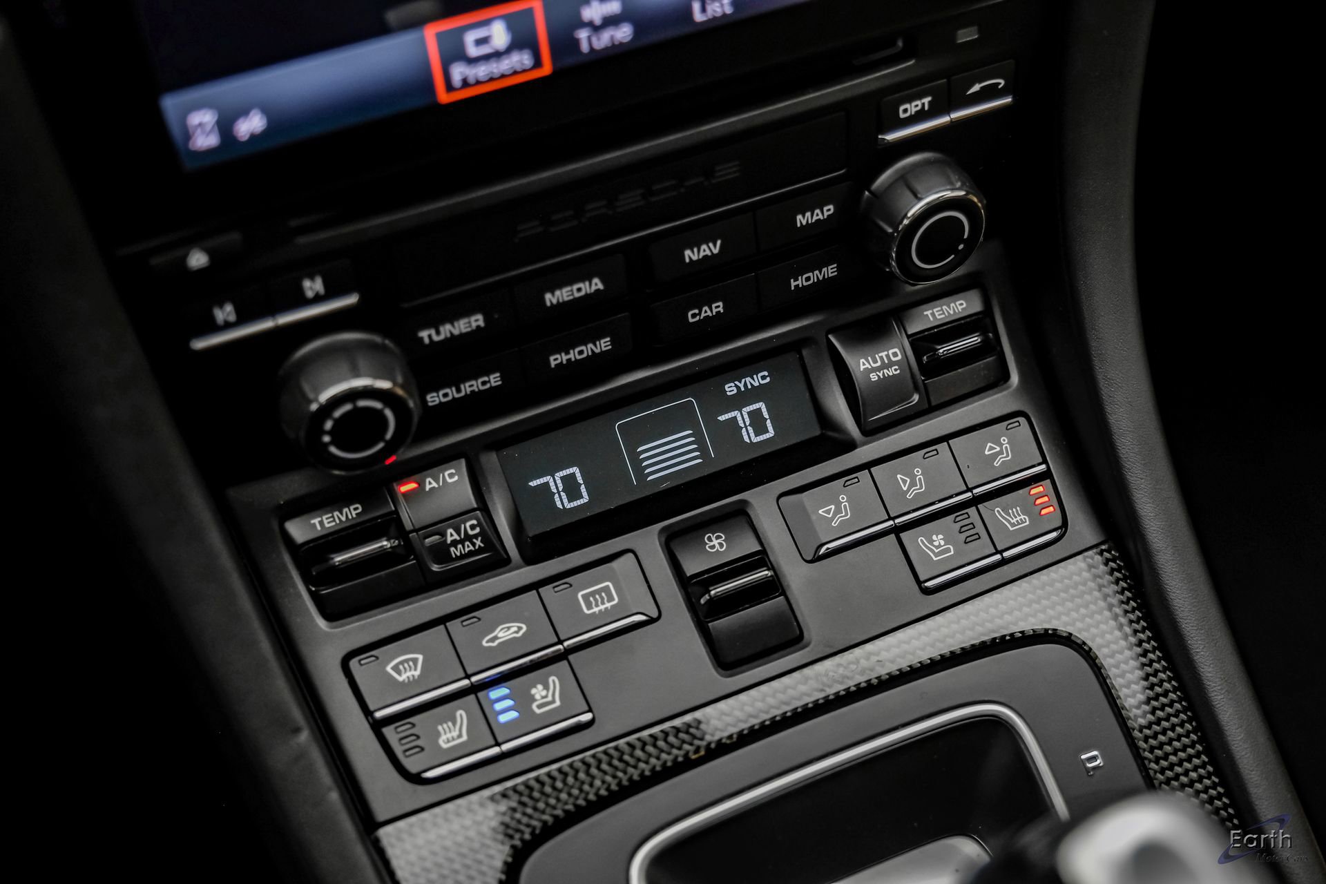 Used 2017 Porsche 911 Turbo image 64