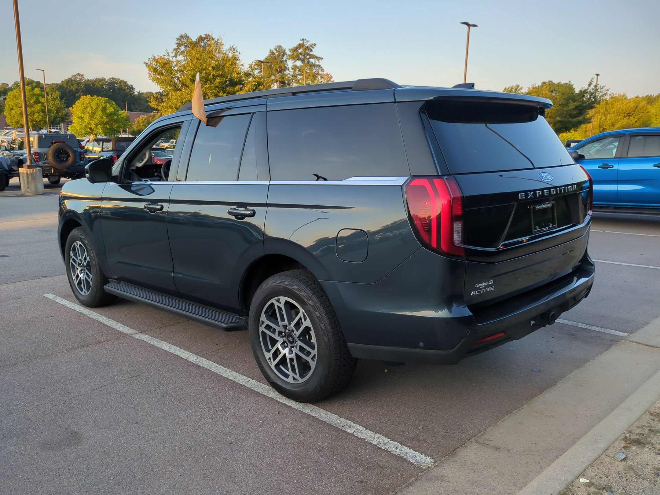 Certified 2025 Ford Expedition Active AWD/4WD image 6