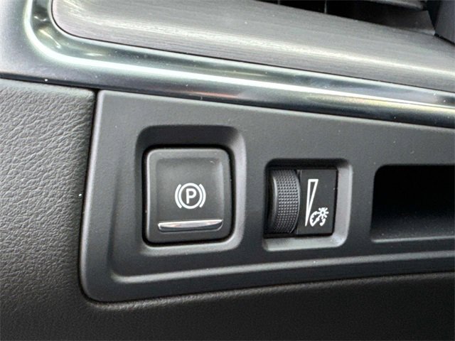 New 2026 Cadillac XT5 Luxury image 28