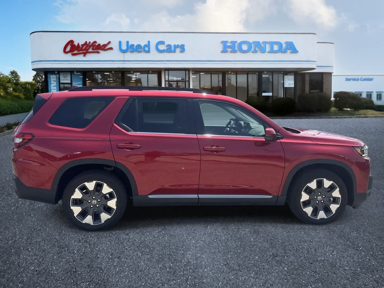 Used 2026 Honda Pilot Touring image 7