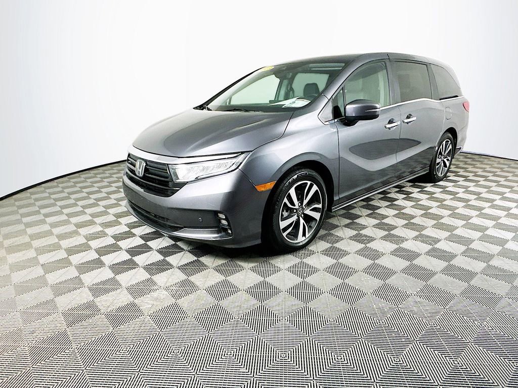 Used 2023 Honda Odyssey Touring image 5