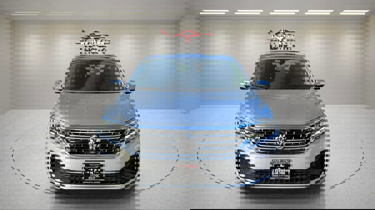 Used 2020 Volkswagen Passat 2.0T R-Line image 8