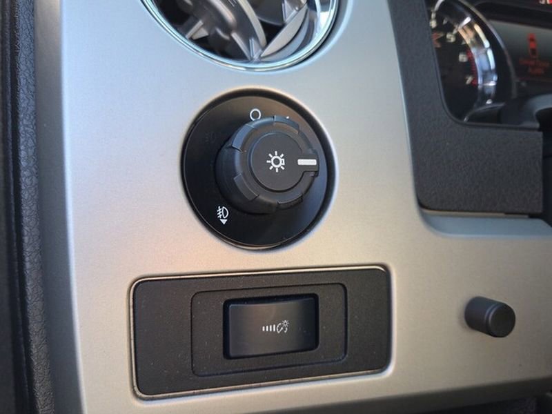 Used 2014 Ford F150 FX4 w/ Equipment Group 402A Luxury image 31