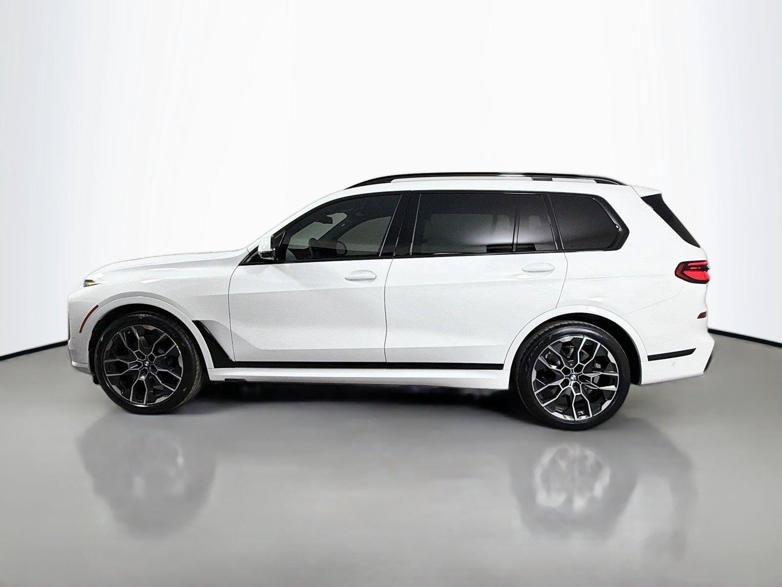 New 2027 BMW X7 xDrive40i w/ Executive Package AWD/4WD image 8