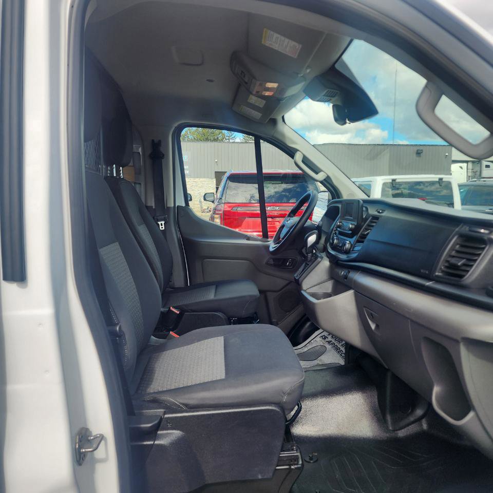 Used 2024 Ford Transit 250 Low Roof w/ Exterior Upgrade Package RWD image 12