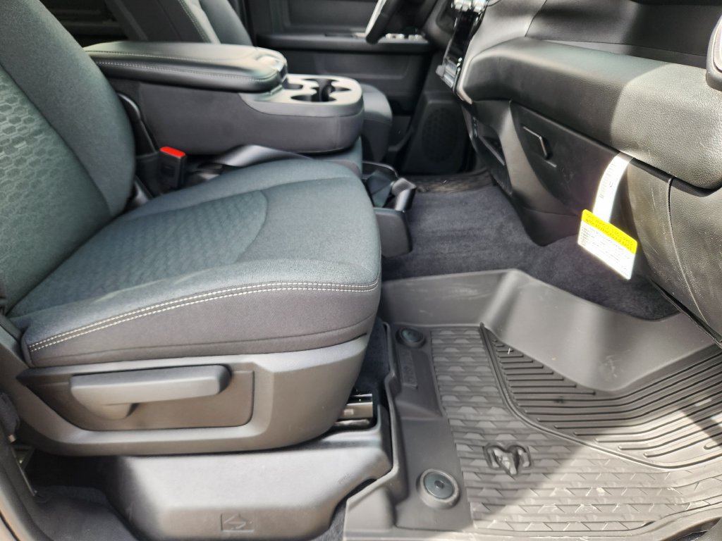 New 2026 RAM 2500 Tradesman AWD/4WD image 15