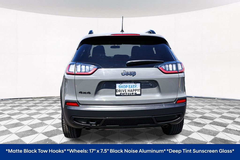 Used 2019 Jeep Cherokee Latitude AWD/4WD image 10