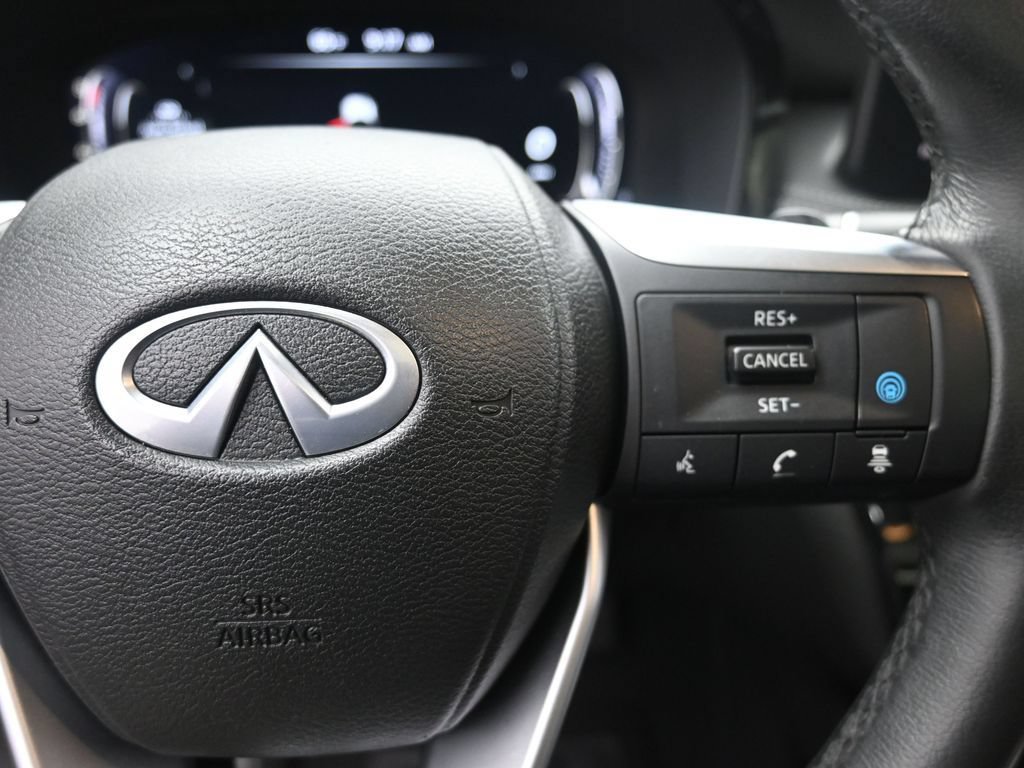 Used 2022 INFINITI QX60 Luxe w/ Cargo Package FWD image 14