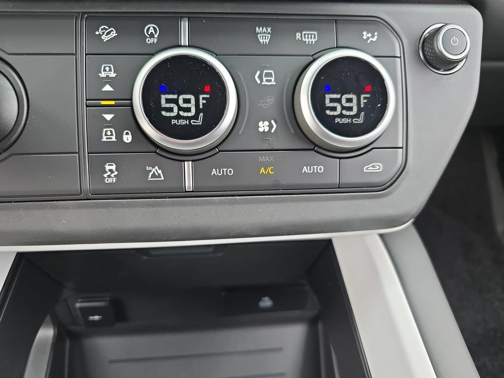 New 2026 Land Rover Defender 110 X-Dynamic SE AWD/4WD image 25