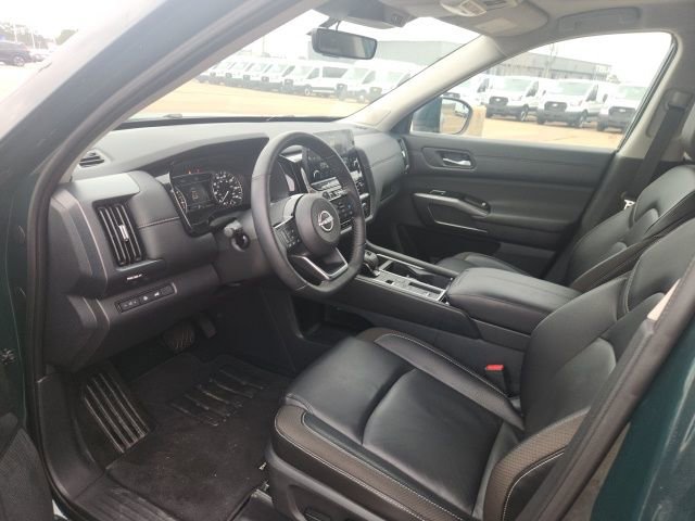 Certified 2024 Nissan Pathfinder SL w/ SL Premium Package image 13