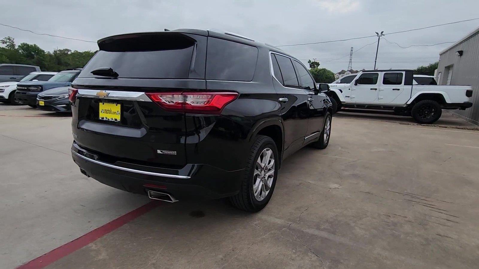 Certified 2018 Chevrolet Traverse Premier w/ Driver Confidence II Package FWD image 8