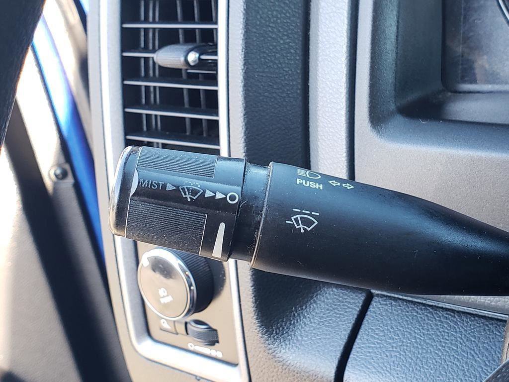 Used 2016 RAM 1500 Express image 34