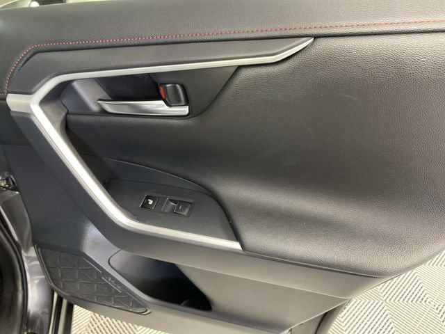 Used 2022 Toyota RAV4 XSE w/ Premium Package AWD/4WD image 27